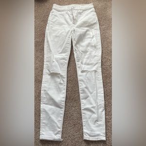 American Eagle Outfitters super hi-rise jegging in white, size 0 short.